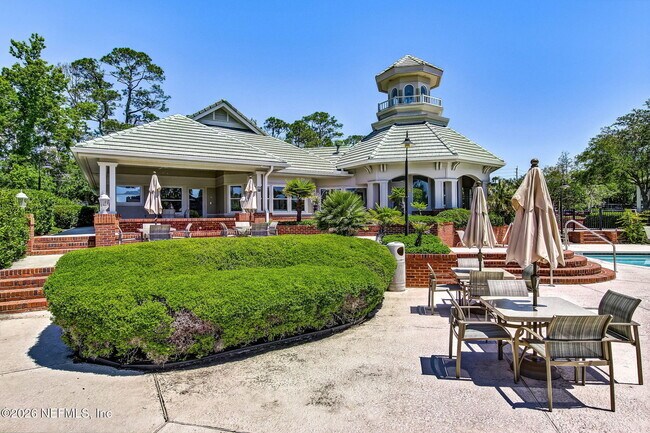 Building Photo - 800 Ironwood Dr