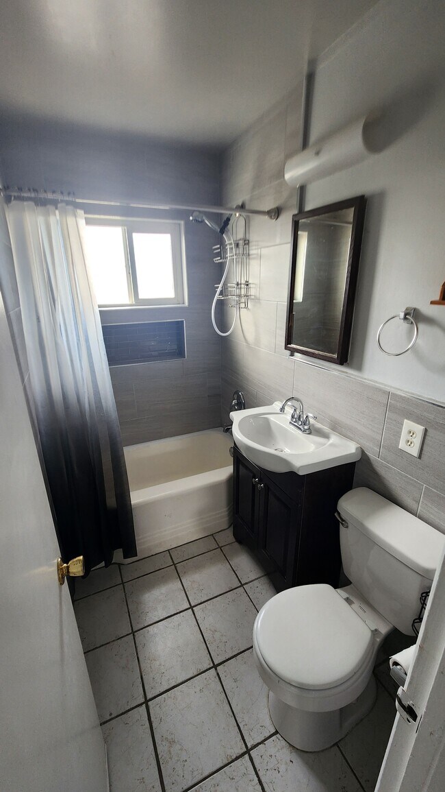 Building Photo - 4435 College Ave