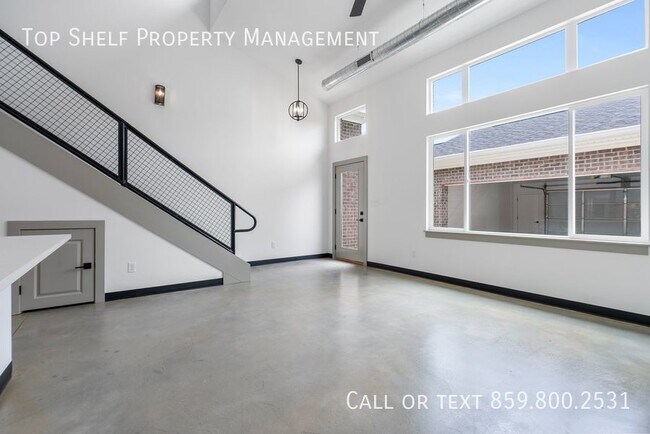 Primary Photo - Beautiful New Construction !