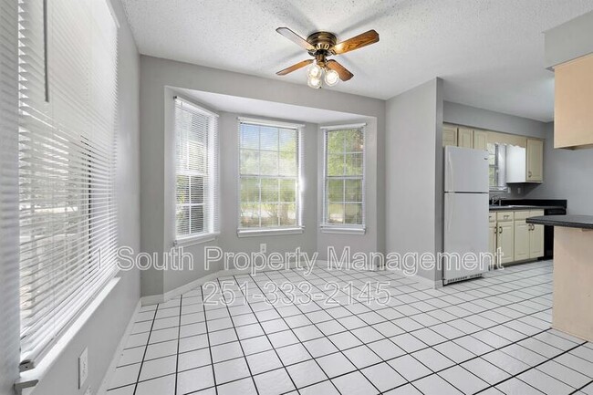 Building Photo - 1708 Woodley Rd