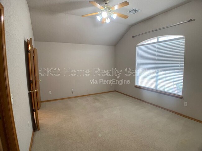 Building Photo - 16229 Everglade Ln