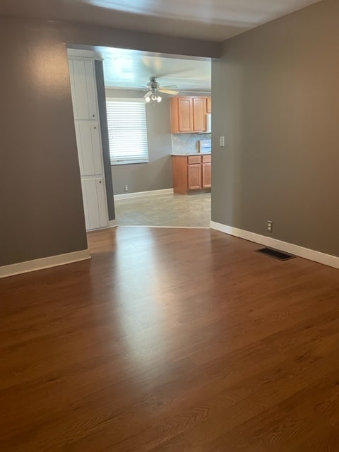 Building Photo - 417 W Hanover St