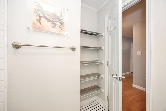 Building Photo - Harbor Landing rental with boat slip, great amenities, and a gated waterfront community lifestyle.