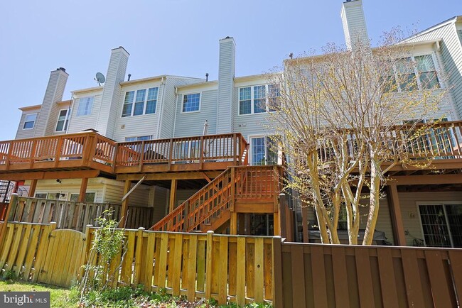 Building Photo - 3641 Bracknell Dr