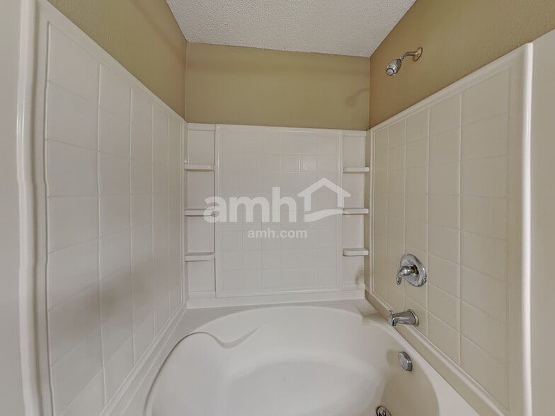 Building Photo - 13426 Allegiance Dr