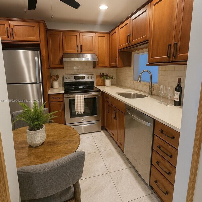 Building Photo - 12035 NE 2nd Ave