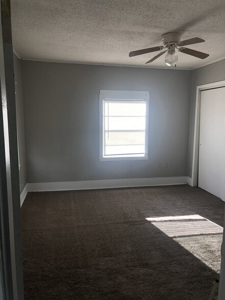 Building Photo - 1411 King St