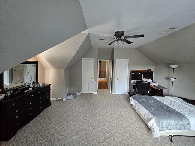 Building Photo - 455 Oak Springs Dr NW