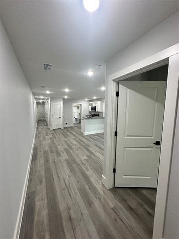 Building Photo - 406 W 6th St