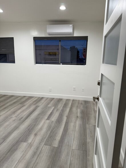 Private entry, above a business, near downtown Covina - 518 N 2nd Ave