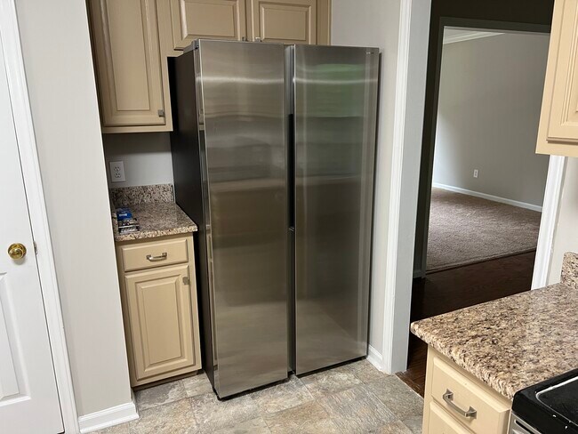 Building Photo - 206 Penchant Ct
