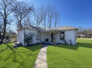 Building Photo - 1315 NW 1st Ave