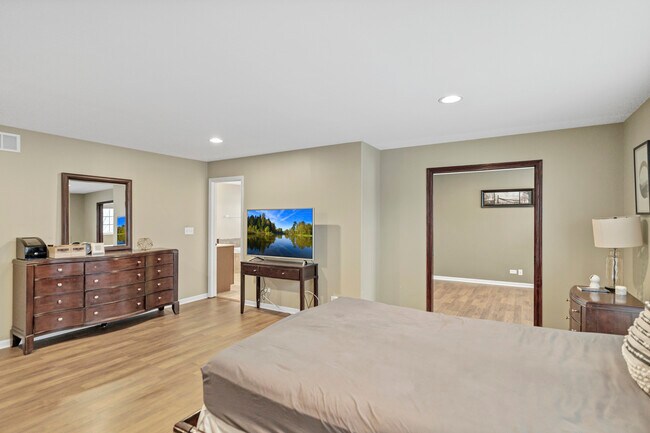 Building Photo - 426 Kingfisher Rd