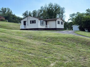 Building Photo - Christiansburg, 3 BR / 1 BA, Available for rent