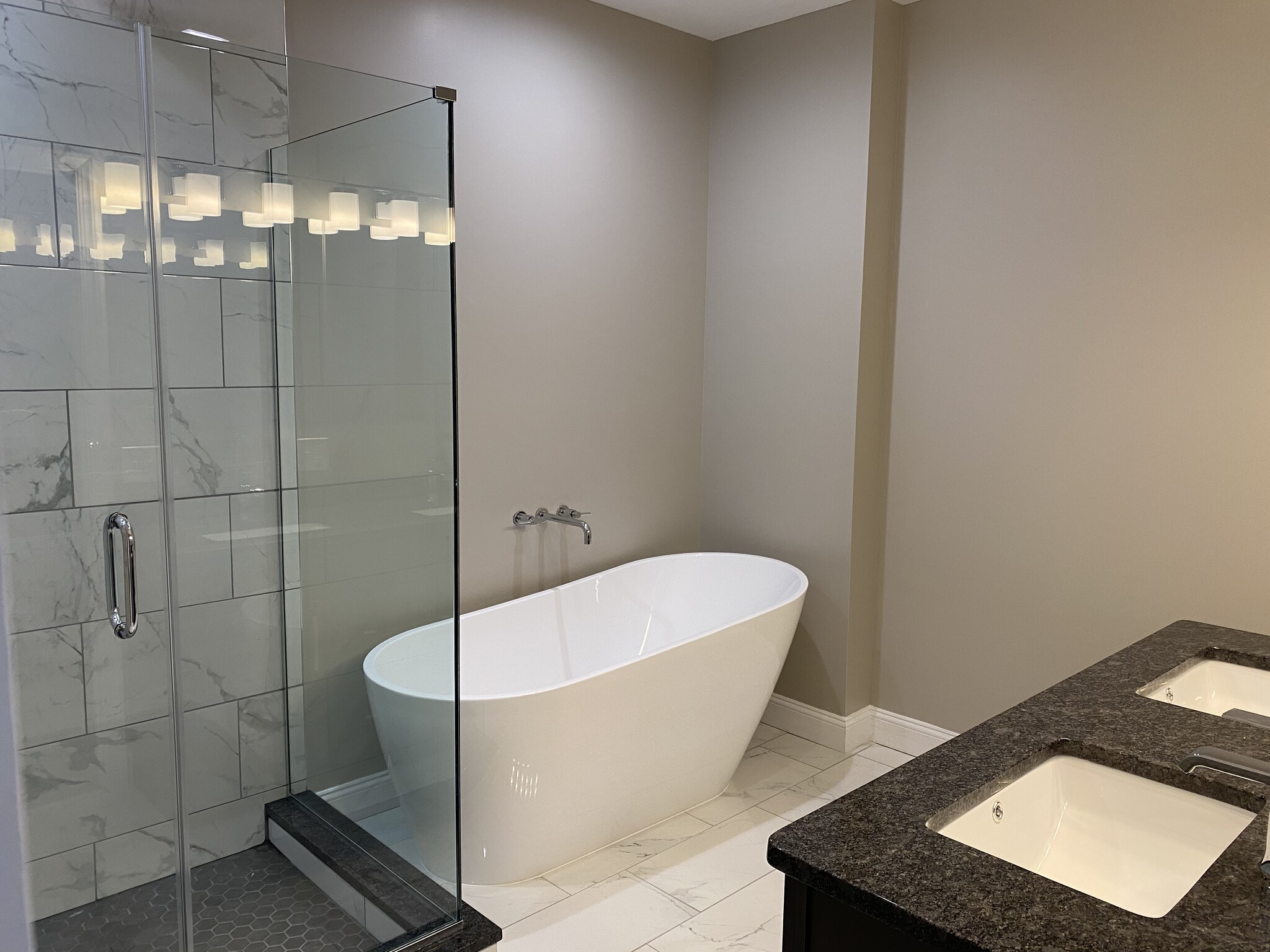 Building Photo - 428 Lackawanna Ave