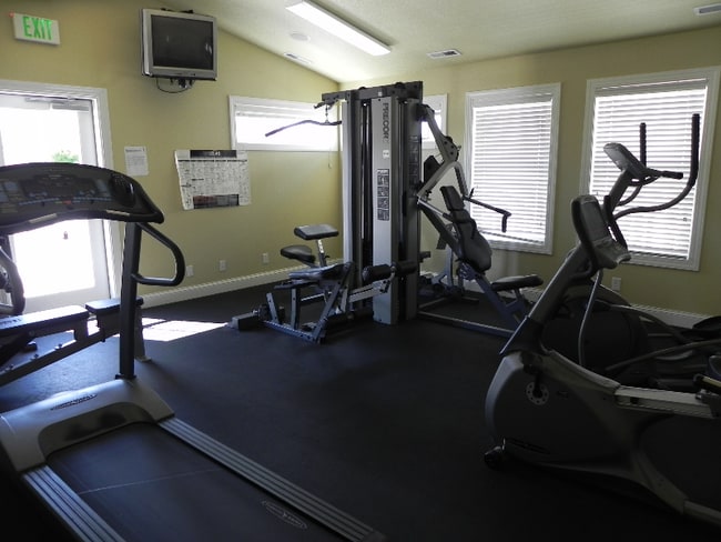 Building Photo - 6005 Chapel Hill Blvd