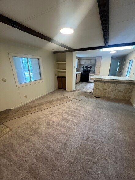 Building Photo - 1412 Hopi Trl
