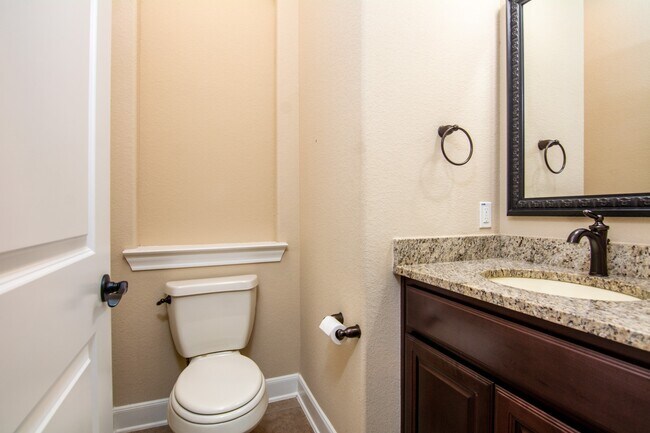 Building Photo - 34 Canoe Bend Ct