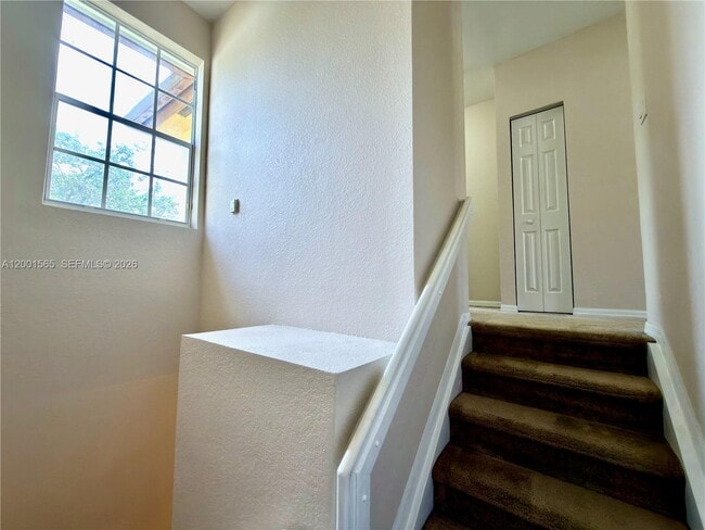 Building Photo - 14110 SW 51st Ct