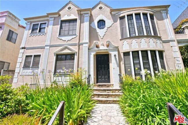 Building Photo - 149 Crescent Dr