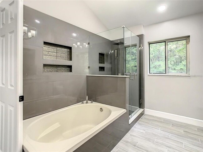 Building Photo - 6708 Yardley Way