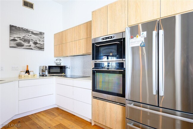 Building Photo - 601 Beachwalk Cir