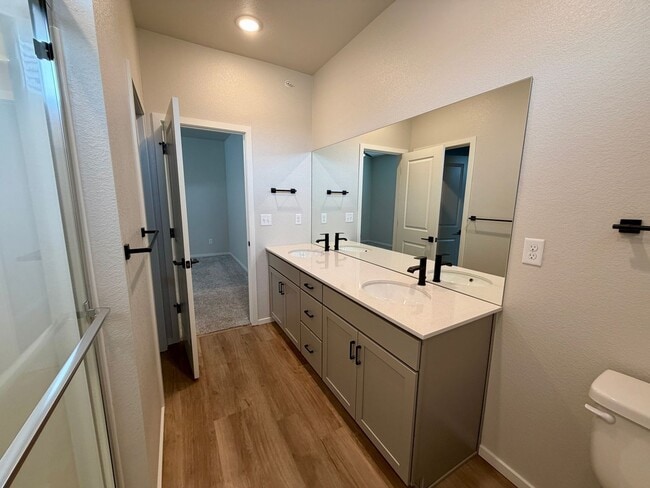 Building Photo - 1804 Iron Wheel Dr