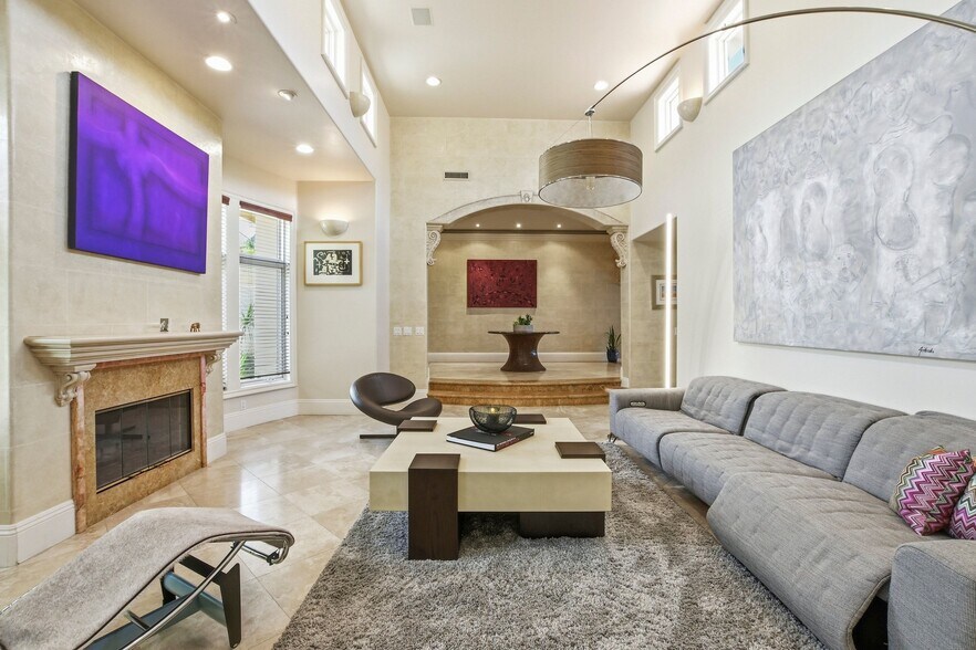 Building Photo - 1011 Avenida Amantea