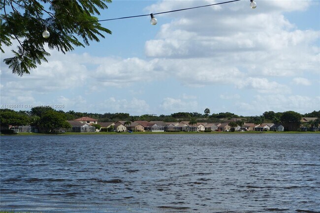 Building Photo - 1096 Fairfield Meadows Dr