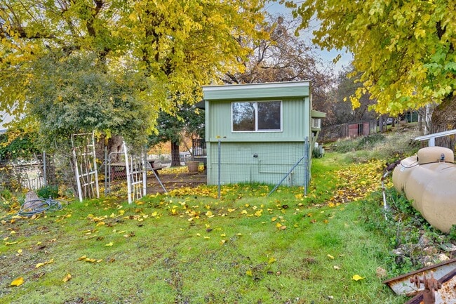 Building Photo - Cozy 1 Bedroom ADU With Stunning Pasture & Pond Views in Rescue!