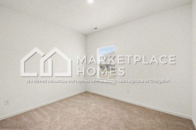 Building Photo - 106 Kentucky Oaks Trail