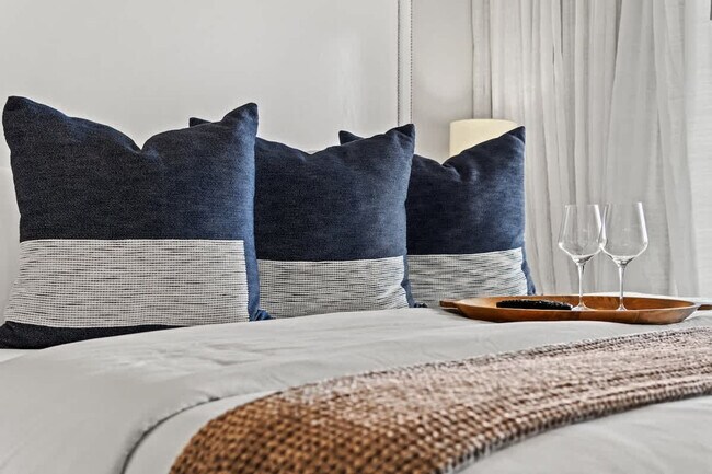 Building Photo - 9955 E County Hwy 30A