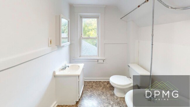 Building Photo - 125 S Hosmer St