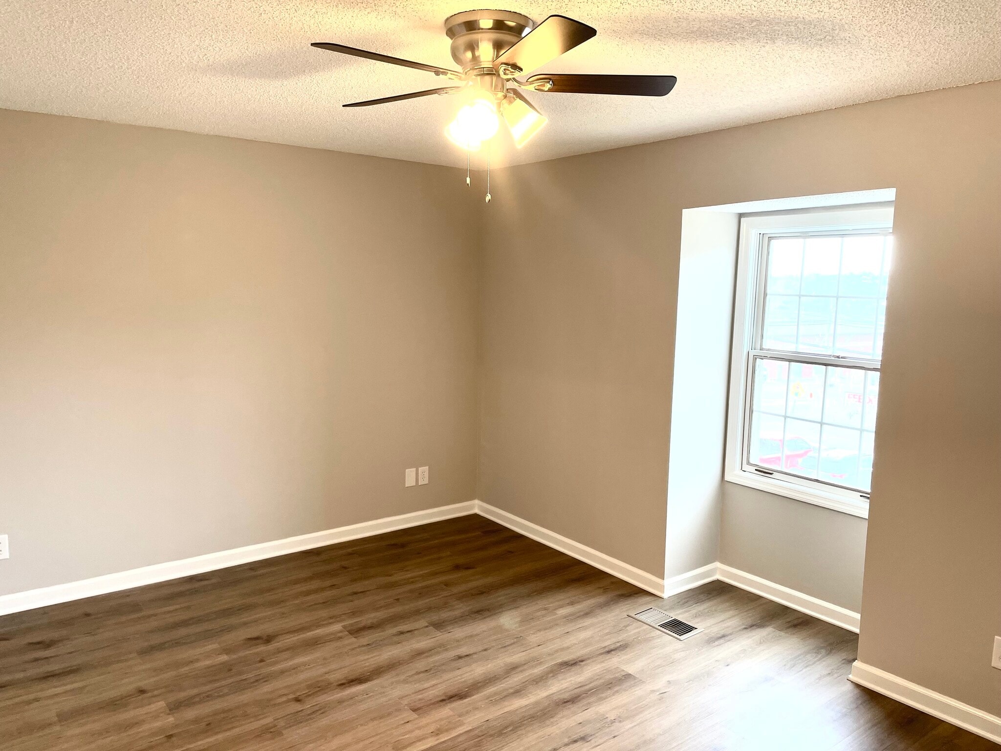 Building Photo - 3730 Old Flowery Branch Rd