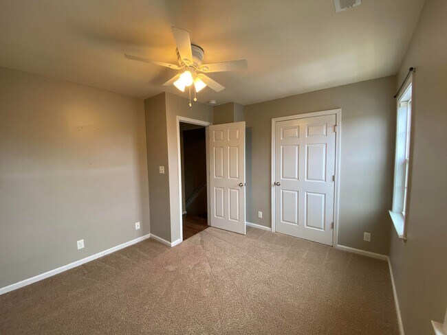 Building Photo - 419 Caldwell Loop