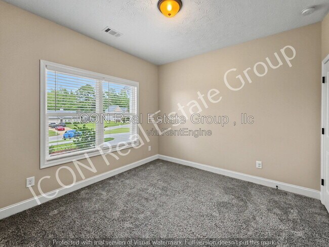 Building Photo - 55 Cranbrooke Dr