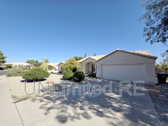 Building Photo - 1041 S Vista Grande Dr