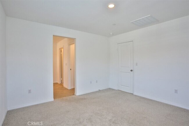 Building Photo - 7419 Olive Grv St