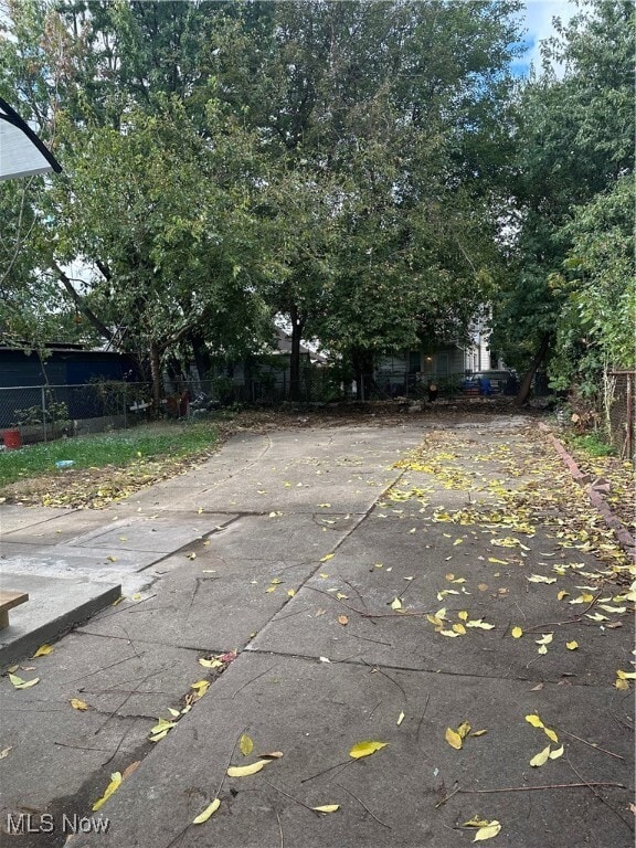 Building Photo - 3636 E 55th St