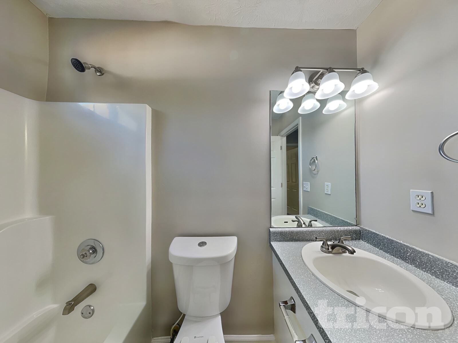 Building Photo - 210 Shenandoah Dr