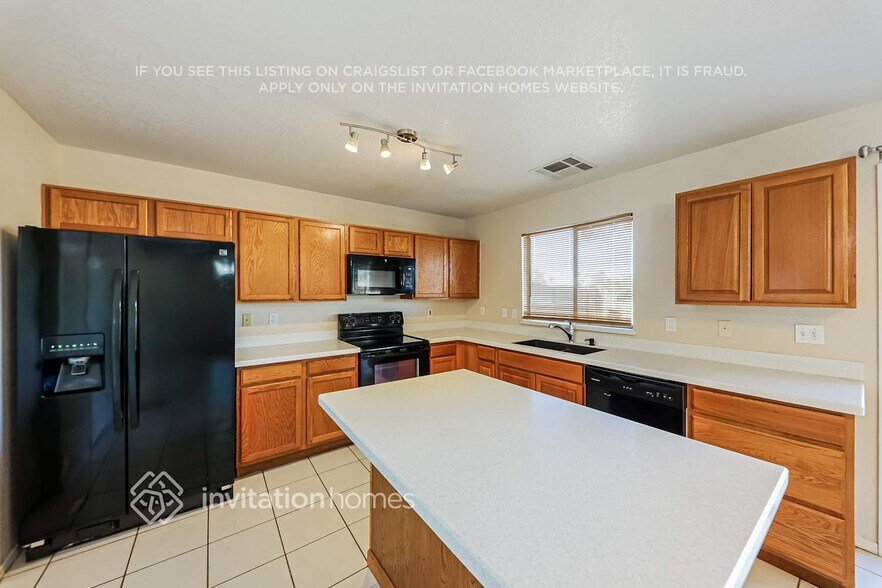 Building Photo - 1312 S Boulder Ct