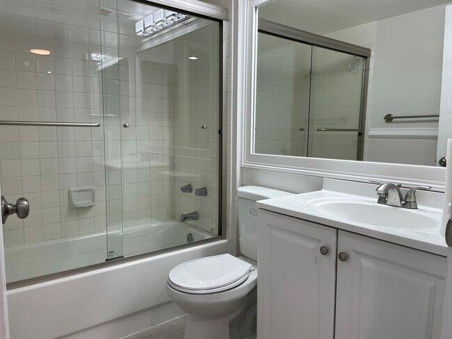 Building Photo - 5741 Riverside Dr