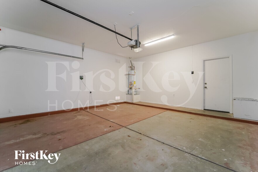 Building Photo - 5705 W Cortaro Crossing Dr