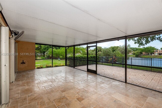 Building Photo - 6653 SW 140th Ave
