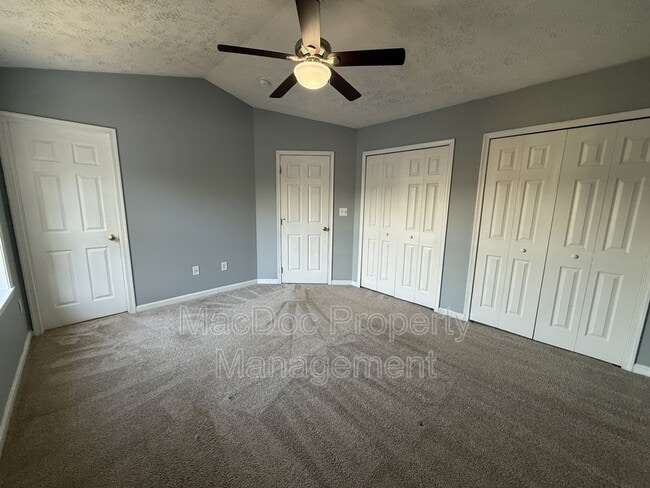 Building Photo - 10500 Boxmeer Ct