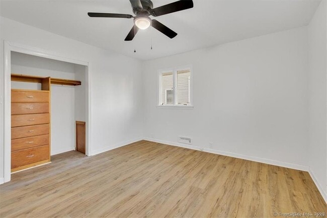 Building Photo - 275 High St