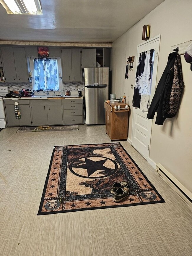 Building Photo - 3 Bedroom House in Ackley