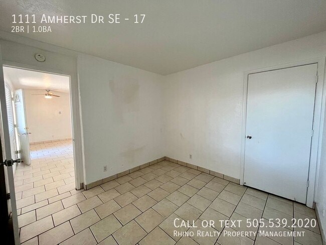 Building Photo - 1111 Amherst Dr SE