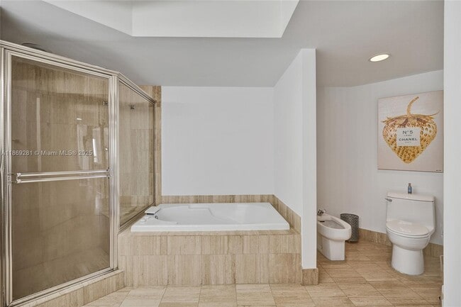 Building Photo - 21205 Yacht Club Dr