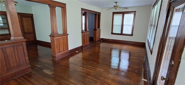Building Photo - 120 Fulkerson St